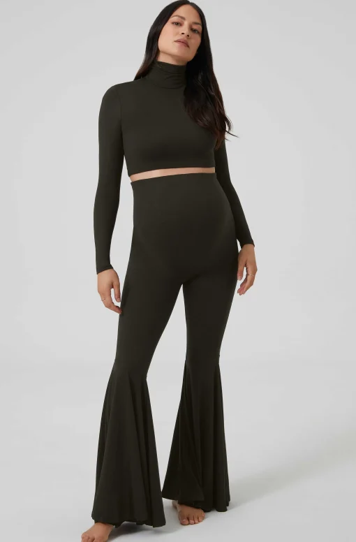 BUMPSUIT The Turtle Long Sleeve Crop Tee| Tops & Bodysuits