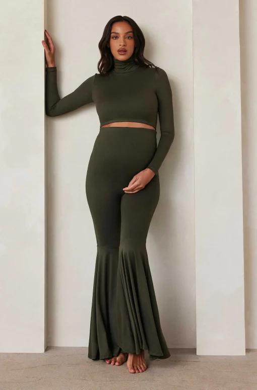 BUMPSUIT The Turtle Long Sleeve Crop Tee| Tops & Bodysuits